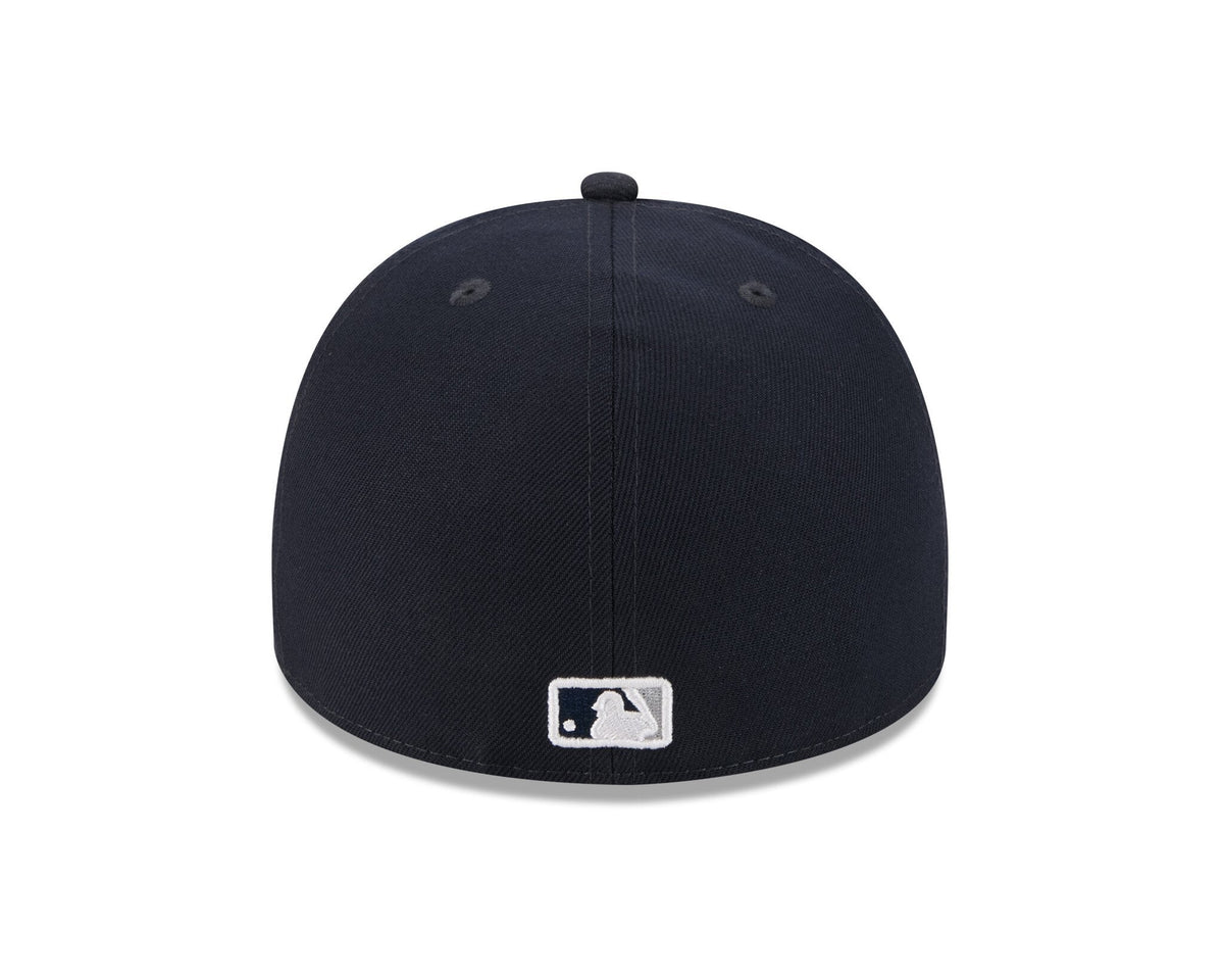 New Era New York Yankees Script Safety Pin Fitted