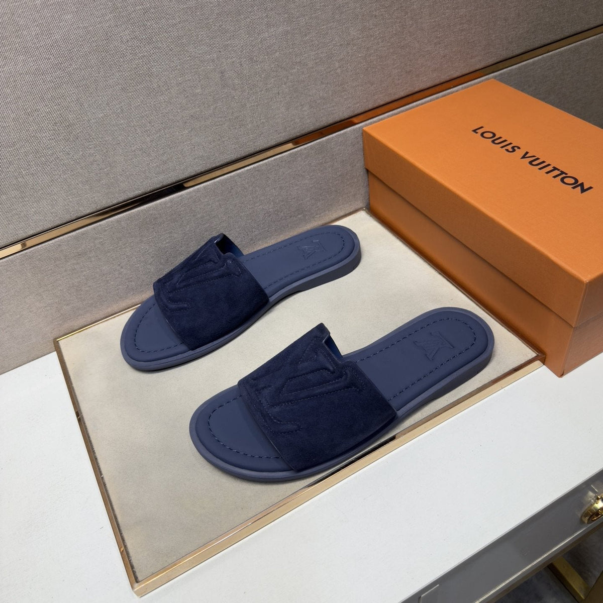 Louis Vuitton Men's Embossed Strap Slide Sandals - Textured Footbed